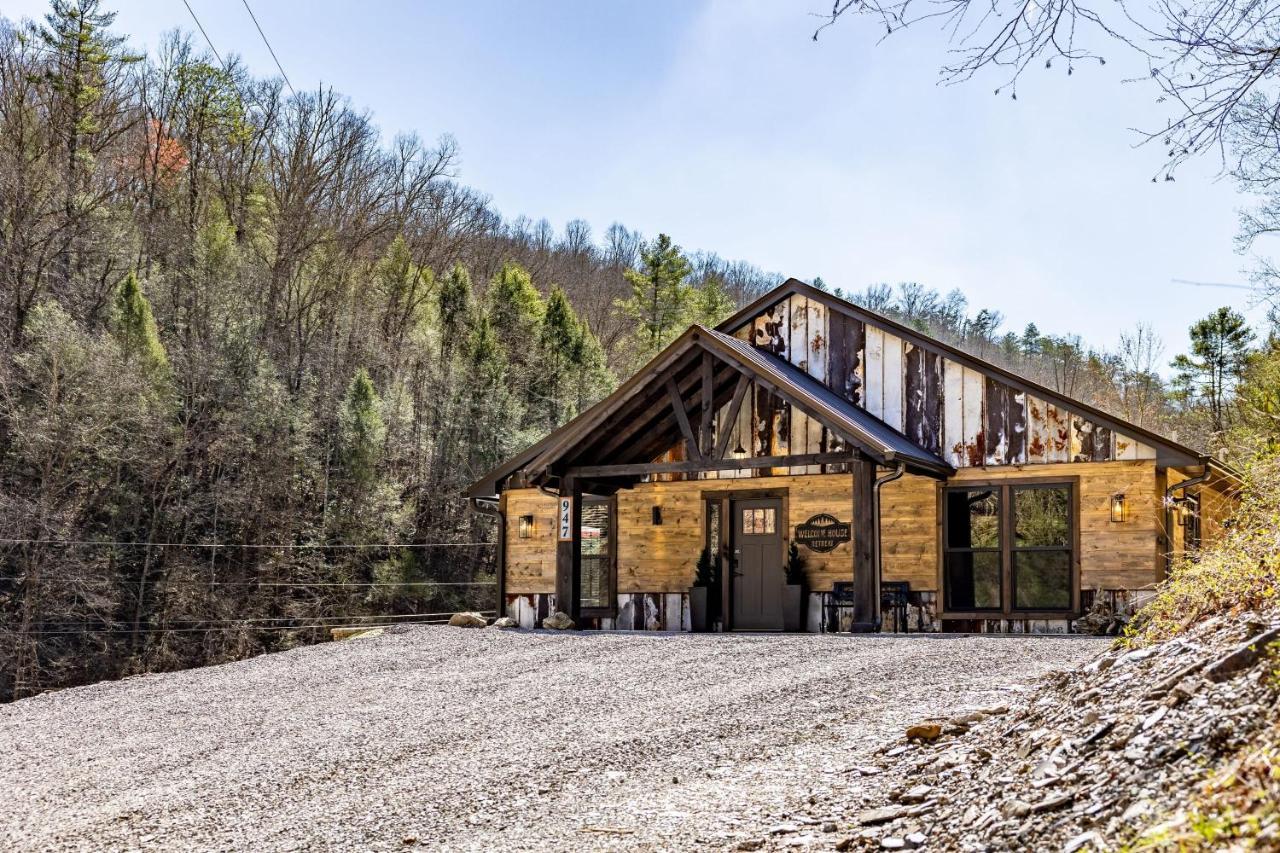 New Rustic Luxe Cabin Billiards Spa Near Gsmnp 타운센드 외부 사진